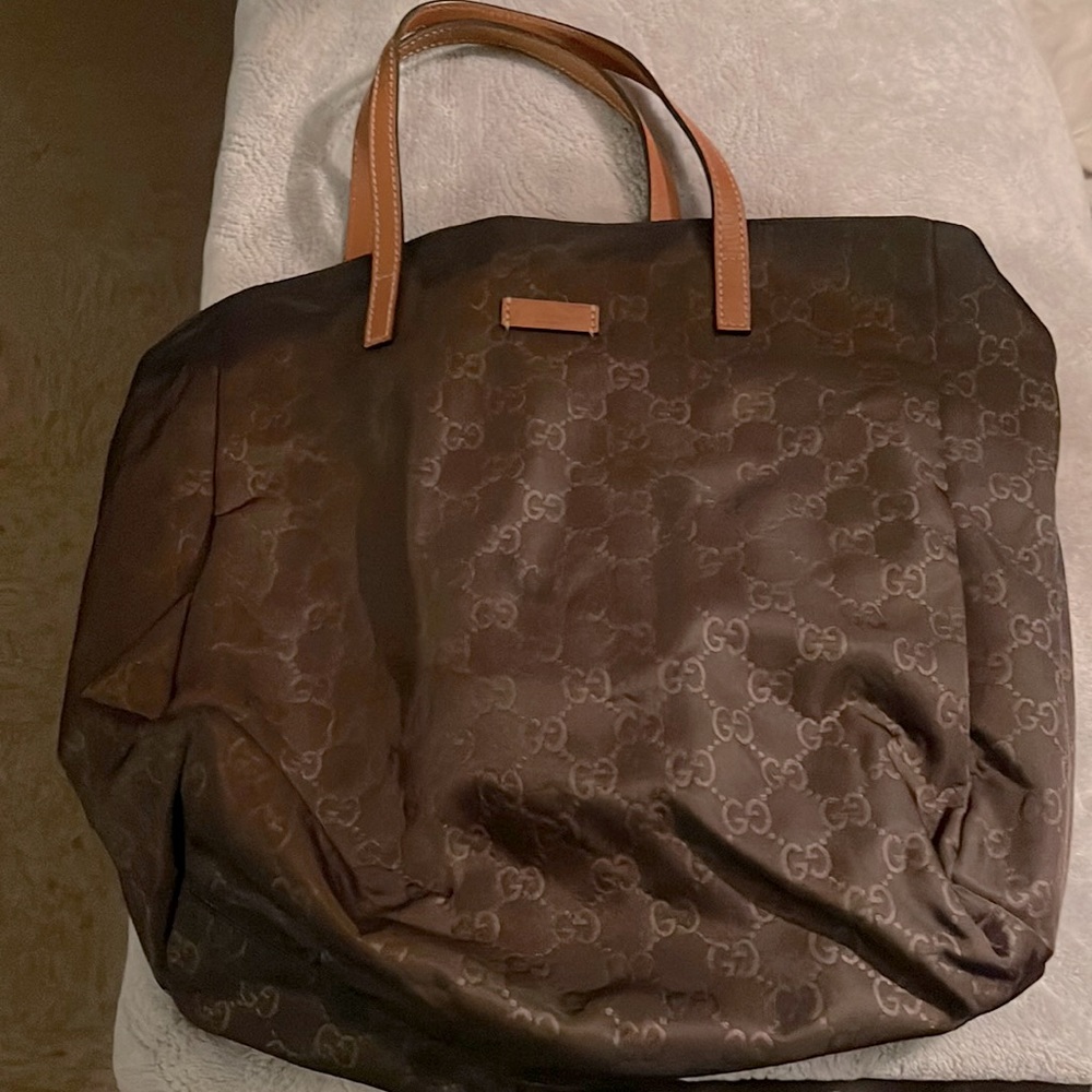 Gucci brown tote in good condition, stain at back & rim of bag